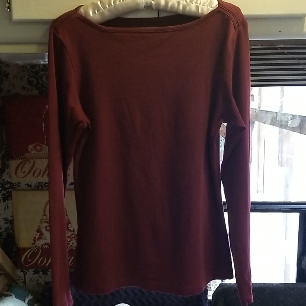 2FOR$15 -- Women's Long Sleeve Burgundy Top